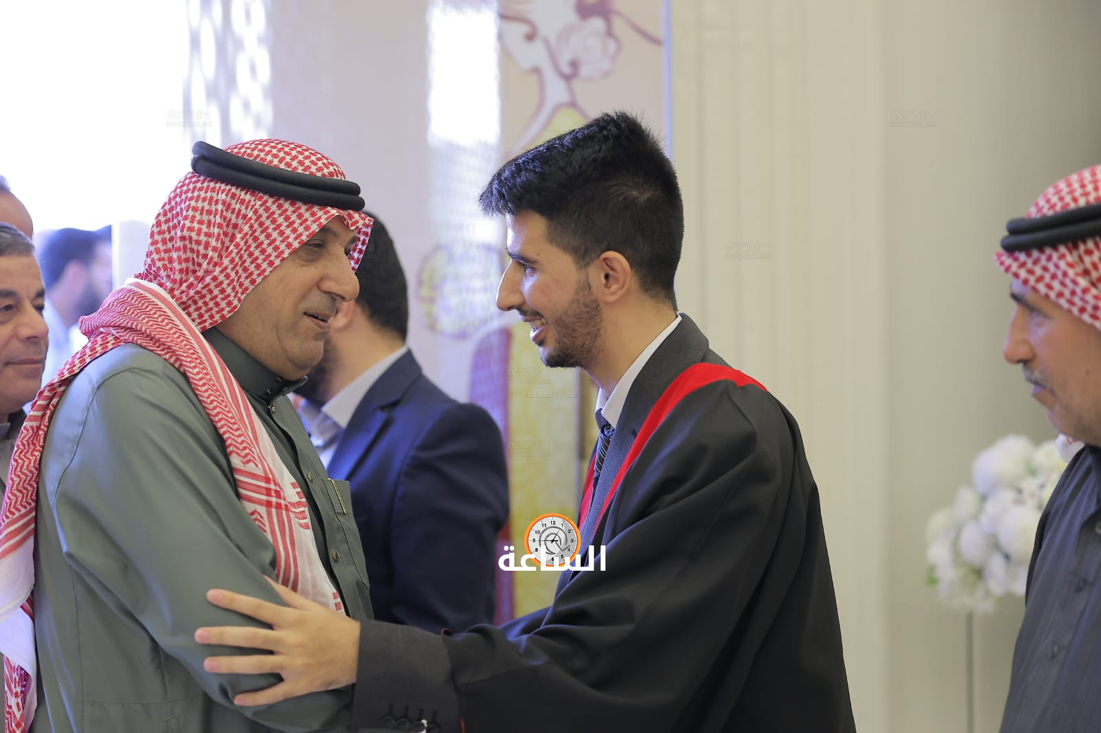 Madar Al-Saa Images 0.9982896176817164
