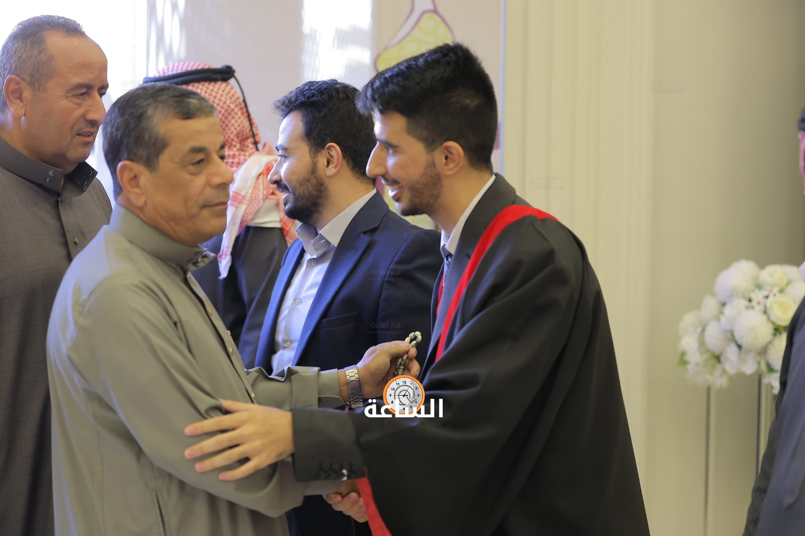 Madar Al-Saa Images 0.9970855314945831