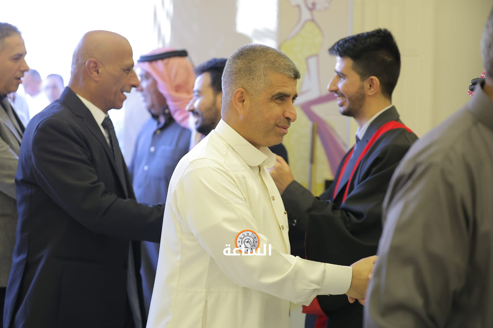 Madar Al-Saa Images 0.052416870923988834