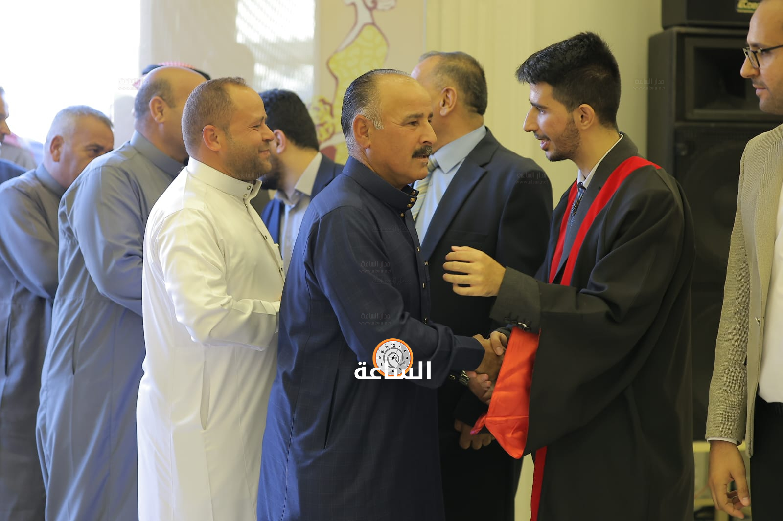 Madar Al-Saa Images 0.323712345702606