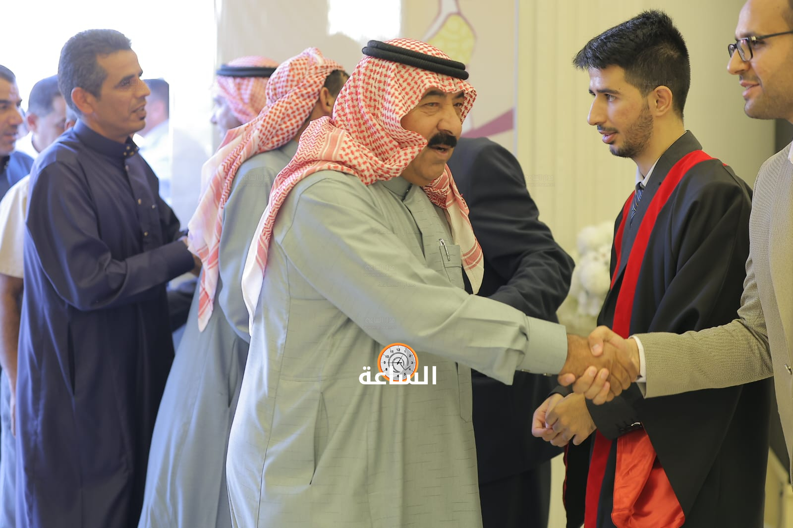 Madar Al-Saa Images 0.1850879521099571