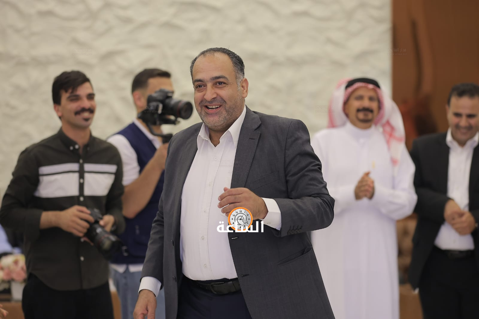 Madar Al-Saa Images 0.2405667746882998
