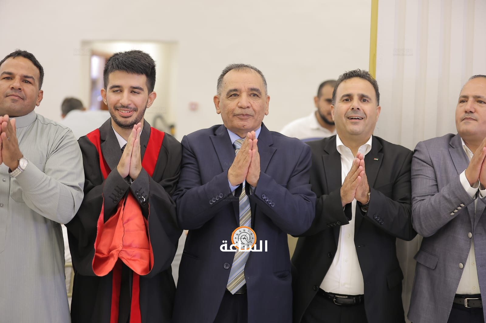 Madar Al-Saa Images 0.96159882903707
