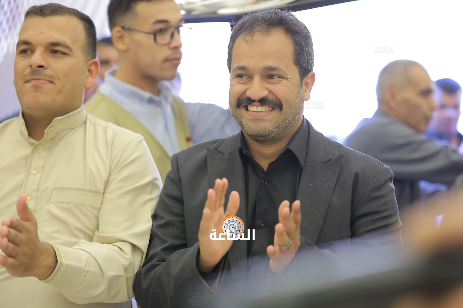 Madar Al-Saa Images 0.42338580491155753