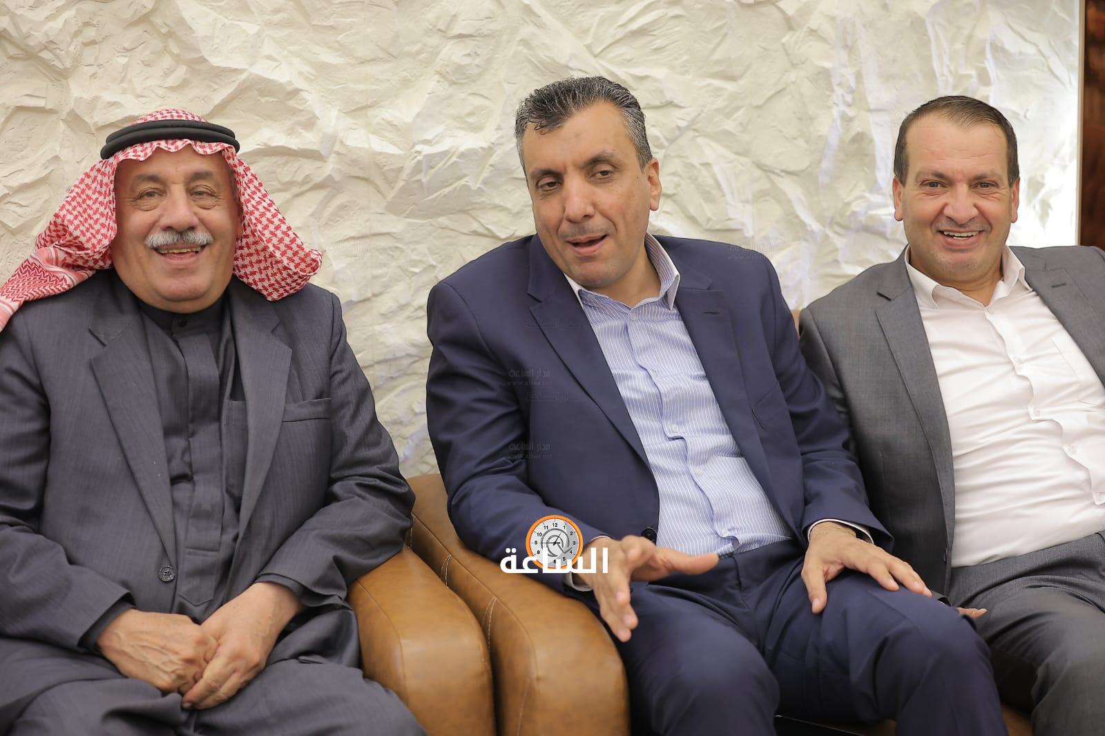 Madar Al-Saa Images 0.4172348651295068