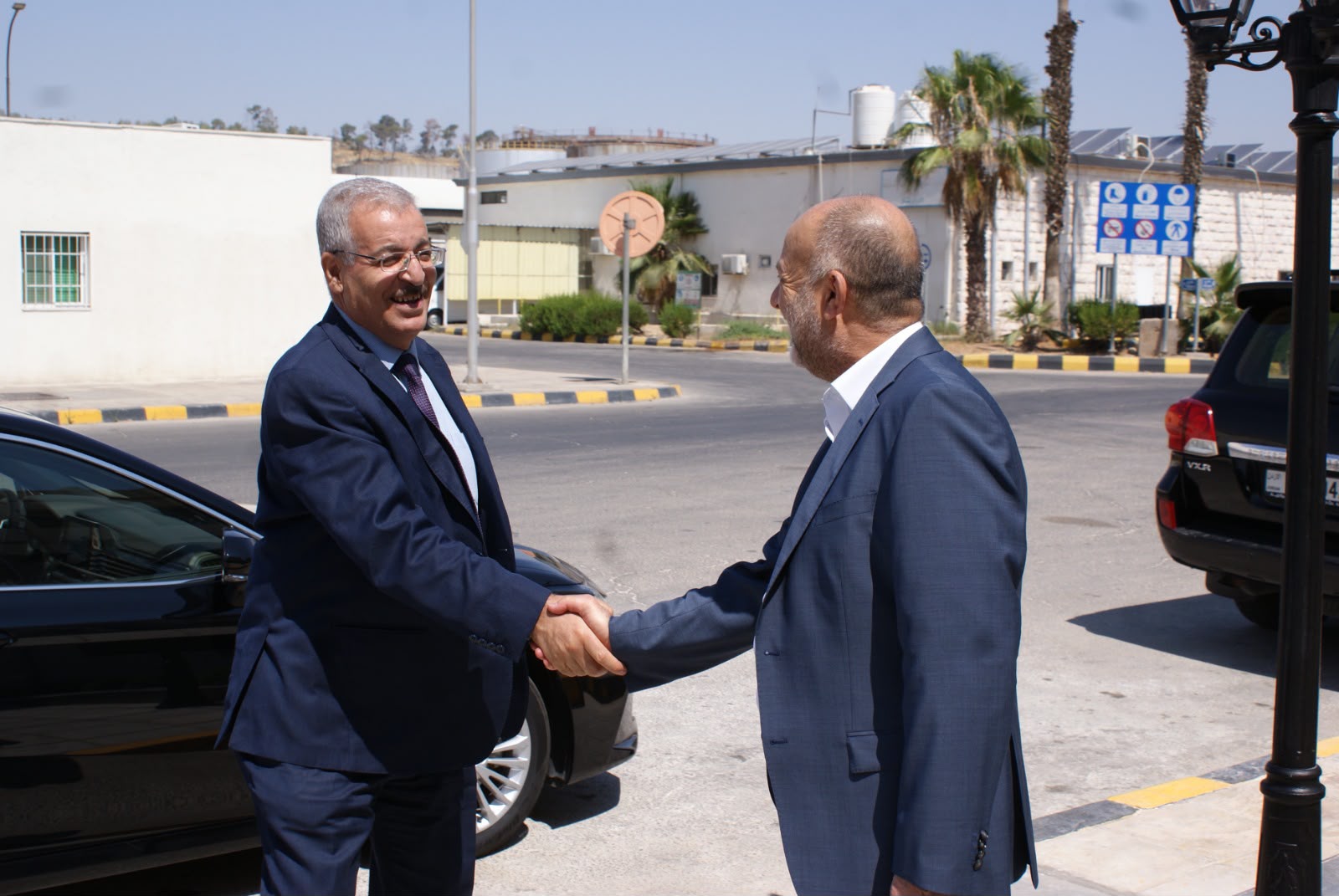 Madar Al-Saa Images 0.7161860010017377