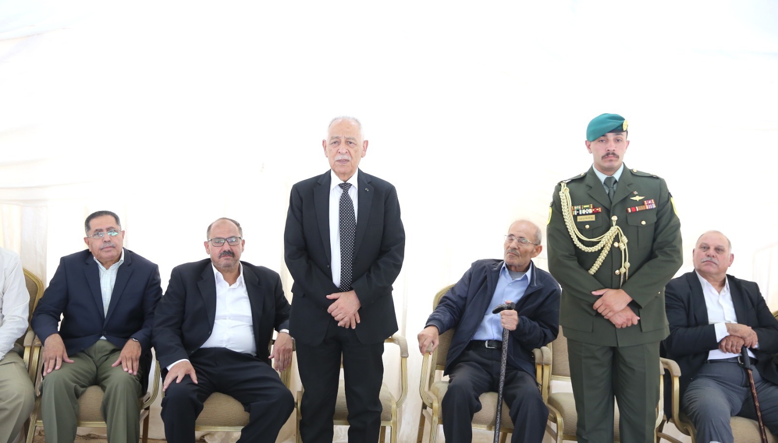 Madar Al-Saa Images 0.15865338224756853
