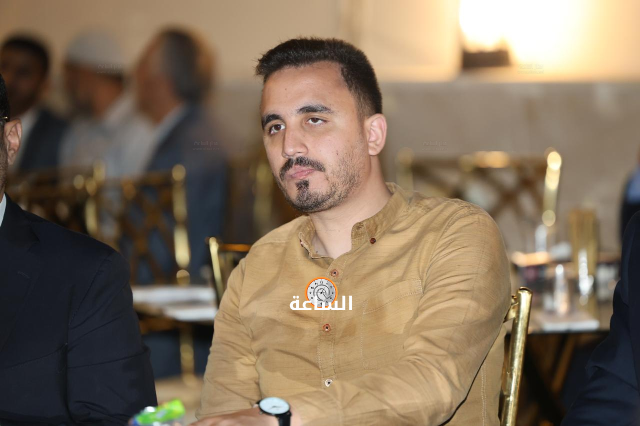Madar Al-Saa Images 0.04091371038627767
