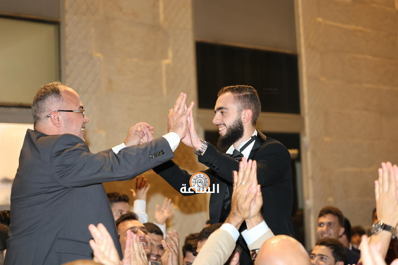 Madar Al-Saa Images 0.5741832086875397