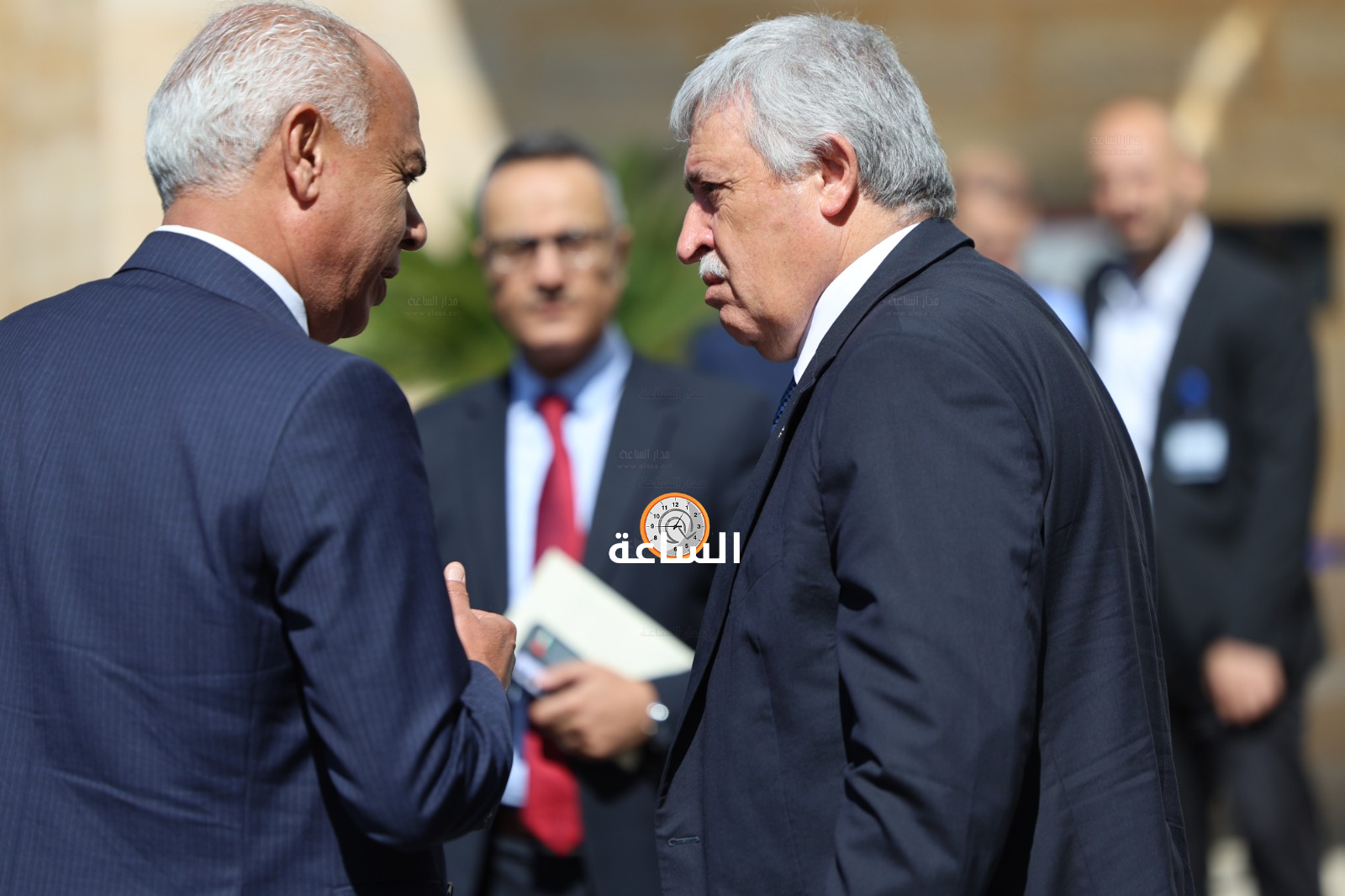 Madar Al-Saa Images 0.36952910795247473