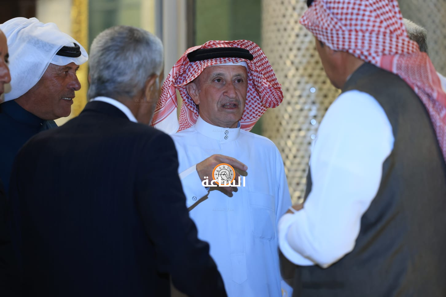 Madar Al-Saa Images 0.5521421736086052