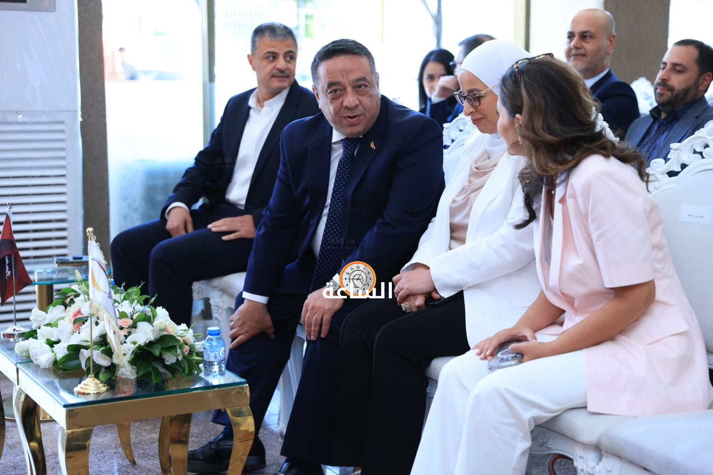 Madar Al-Saa Images 0.4381942695562576