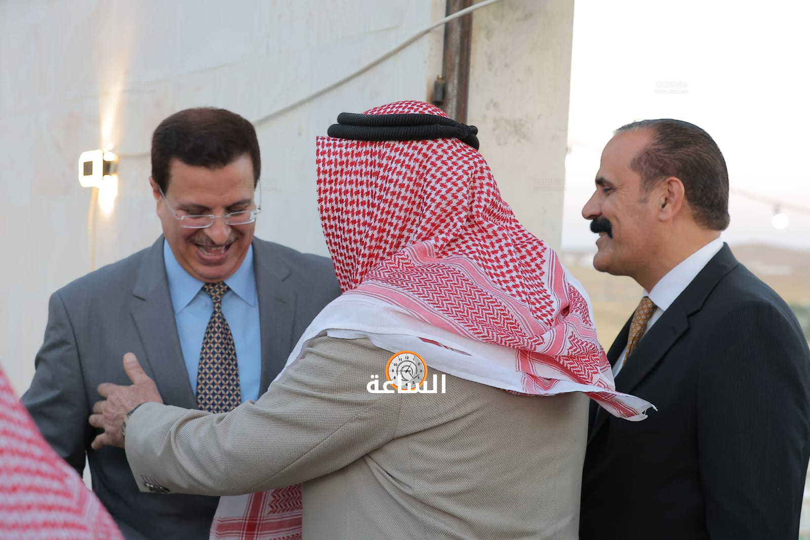 Madar Al-Saa Images 0.8420428243666009