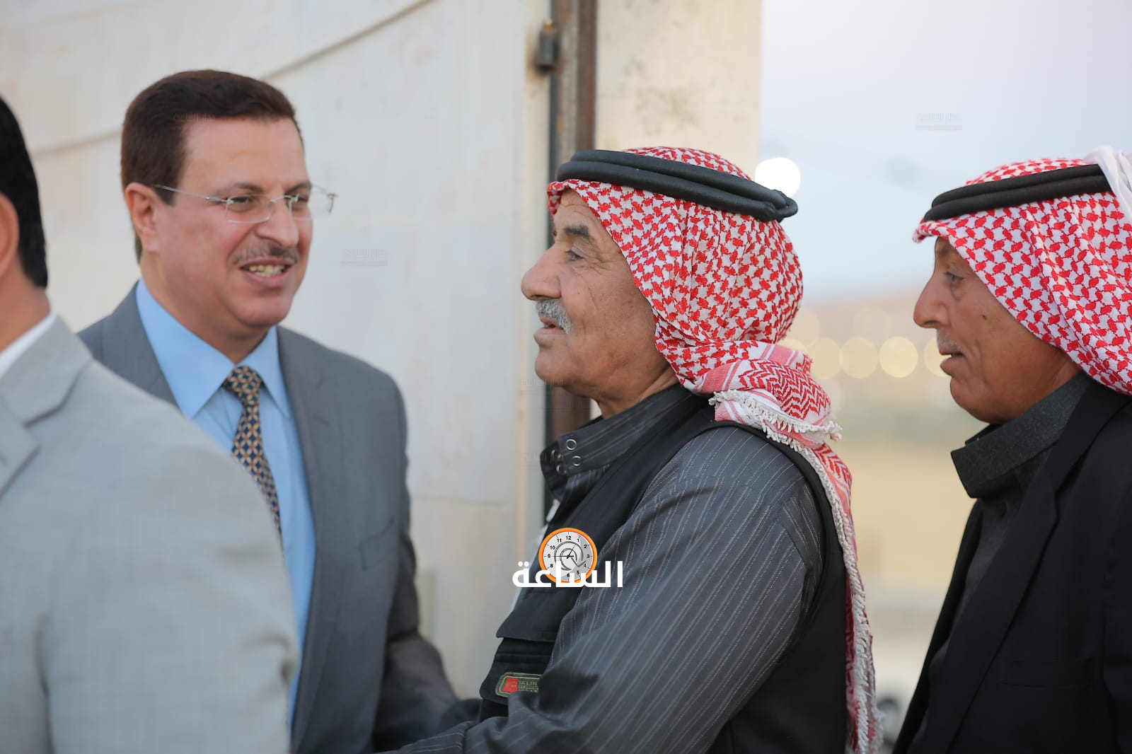 Madar Al-Saa Images 0.40079537382896435