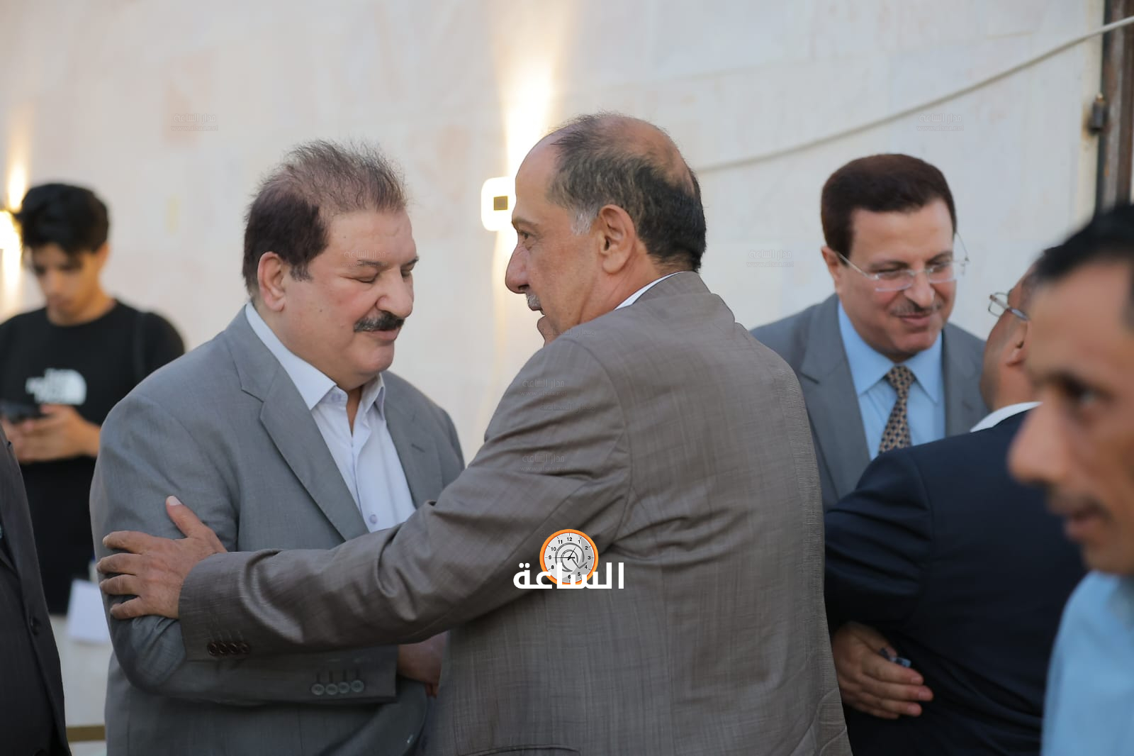 Madar Al-Saa Images 0.9046848463864966