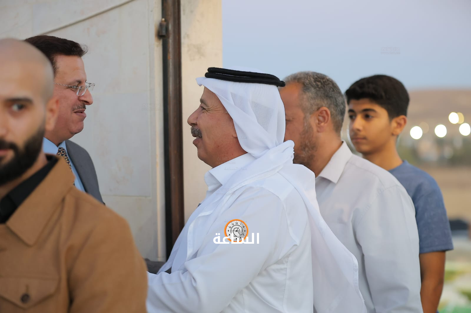 Madar Al-Saa Images 0.4547642285748864