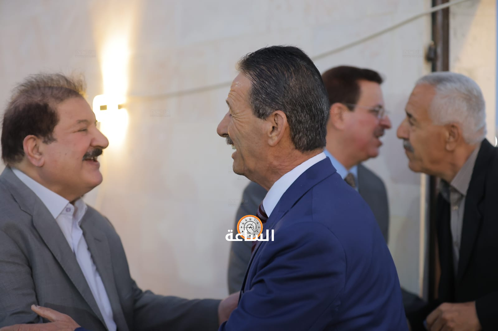 Madar Al-Saa Images 0.9657913907747104