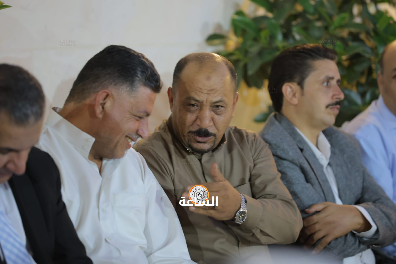 Madar Al-Saa Images 0.7875887589432655