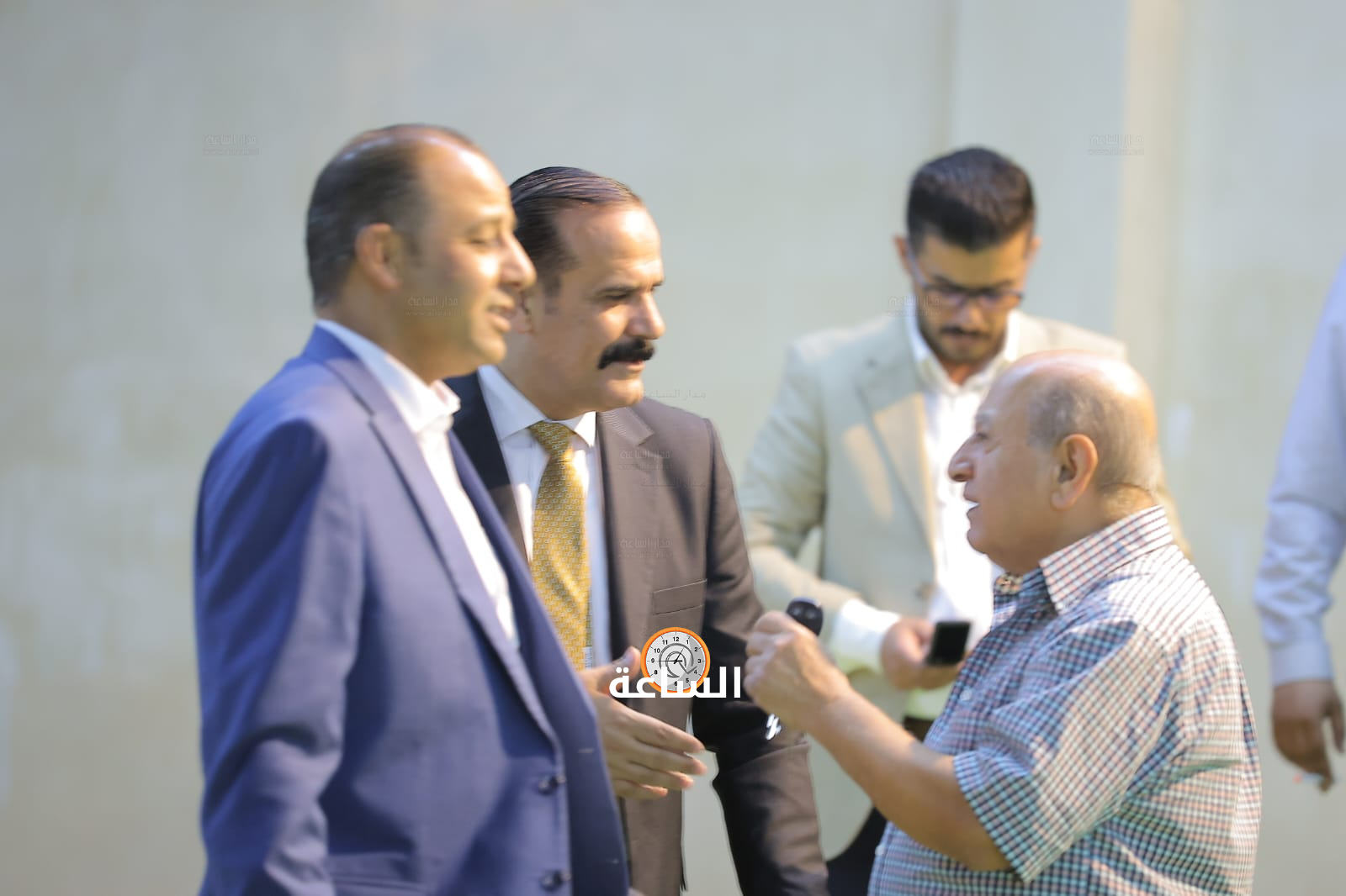 Madar Al-Saa Images 0.35437981734664414