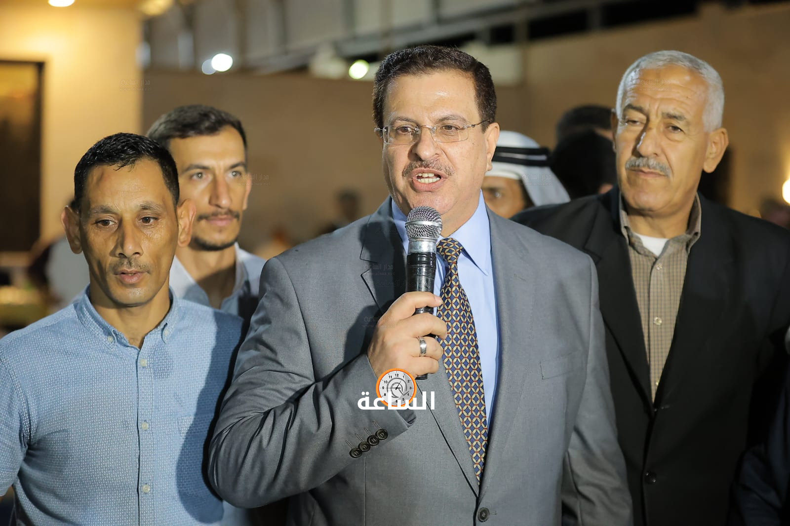 Madar Al-Saa Images 0.8085008272908301
