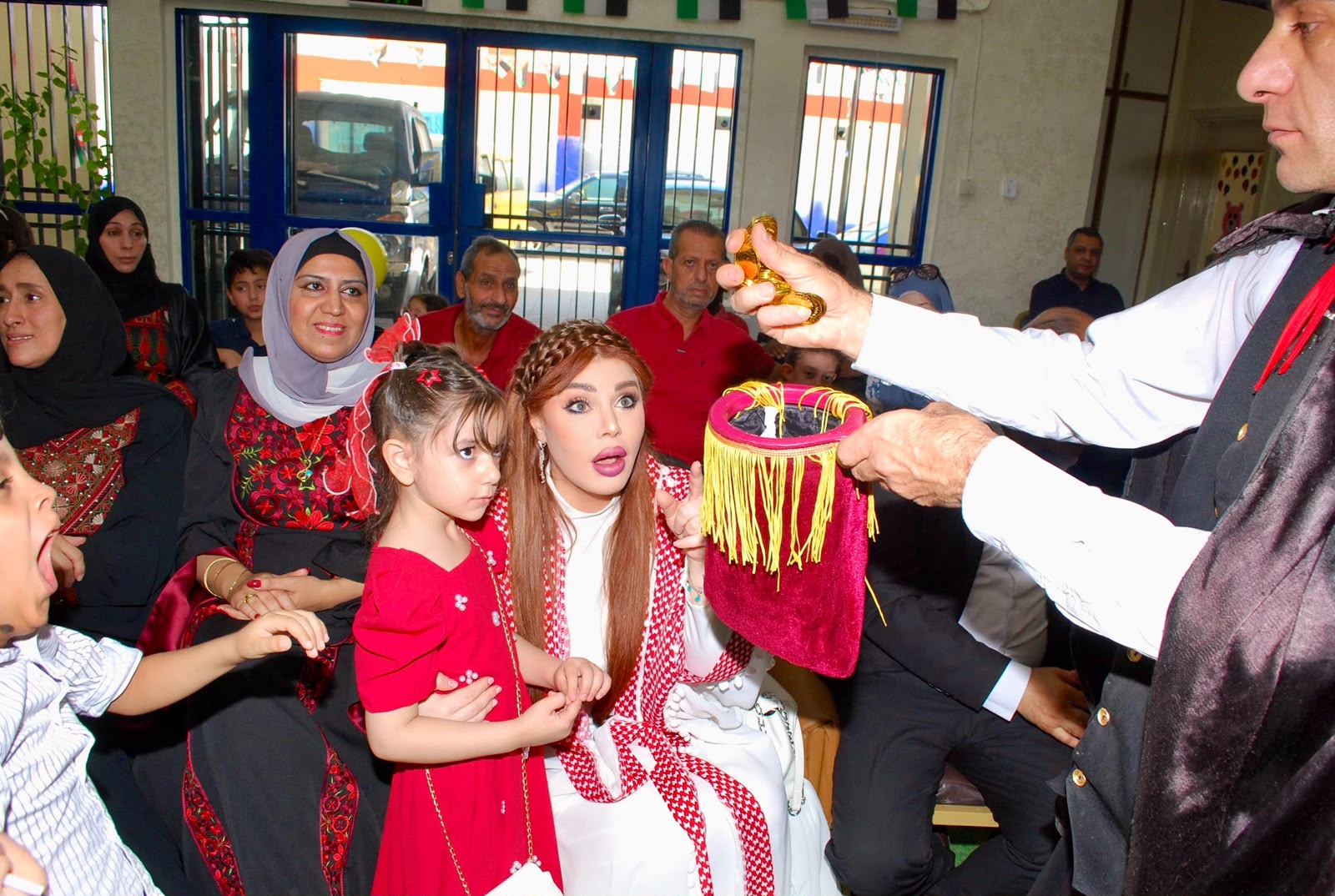 Madar Al-Saa Images 0.36894707396282855