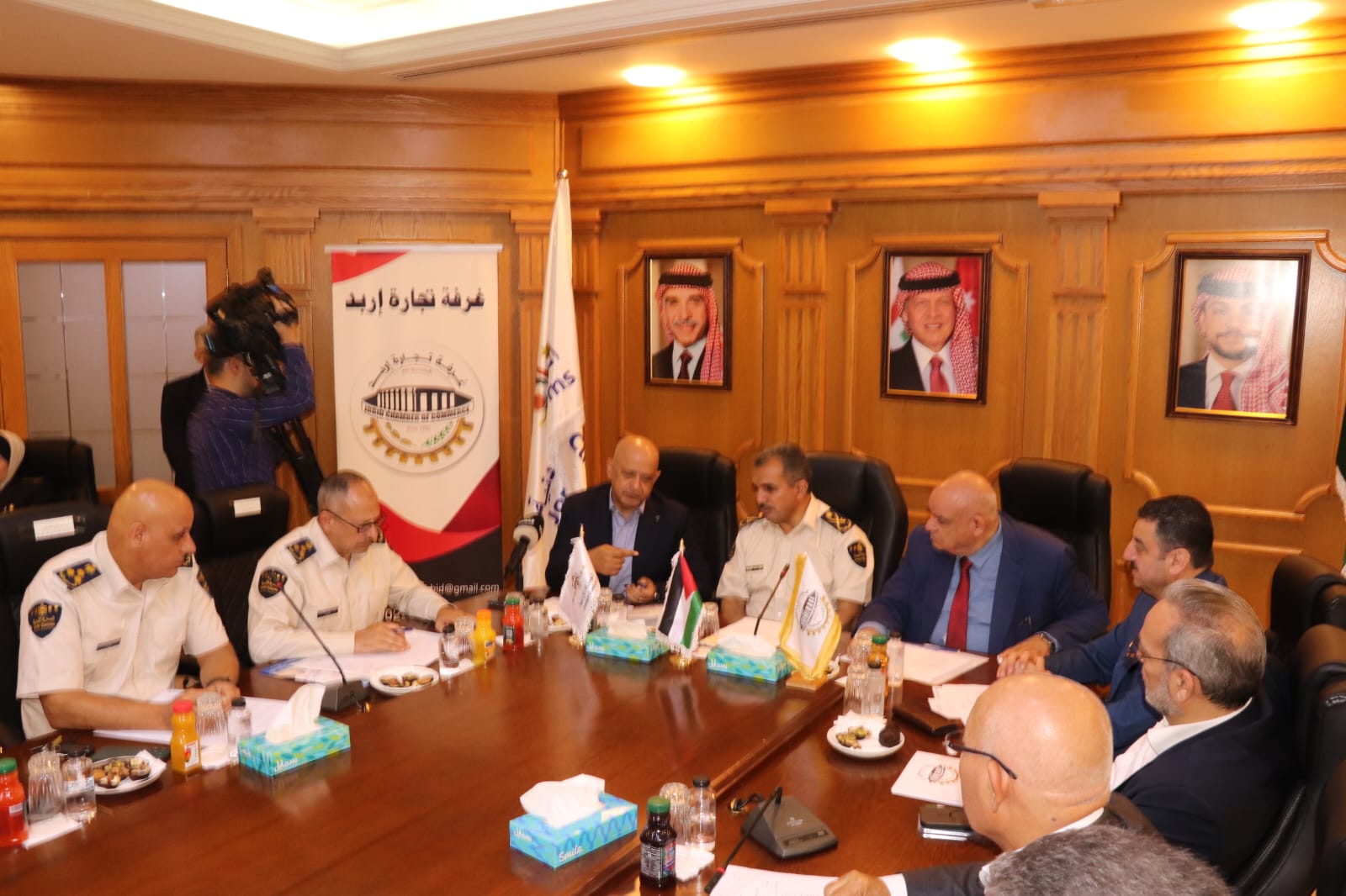 Madar Al-Saa Images 0.3603220385226319