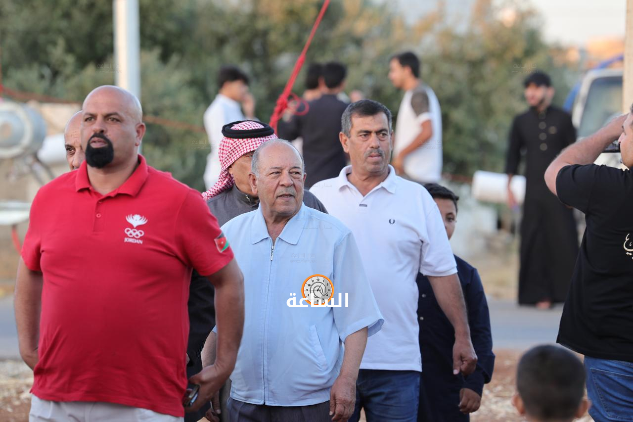 Madar Al-Saa Images 0.7623365196050761