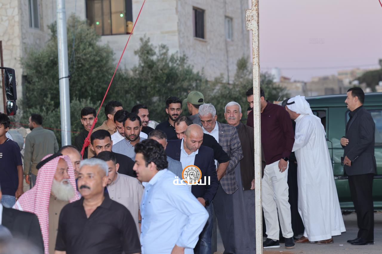 Madar Al-Saa Images 0.4883749371599143