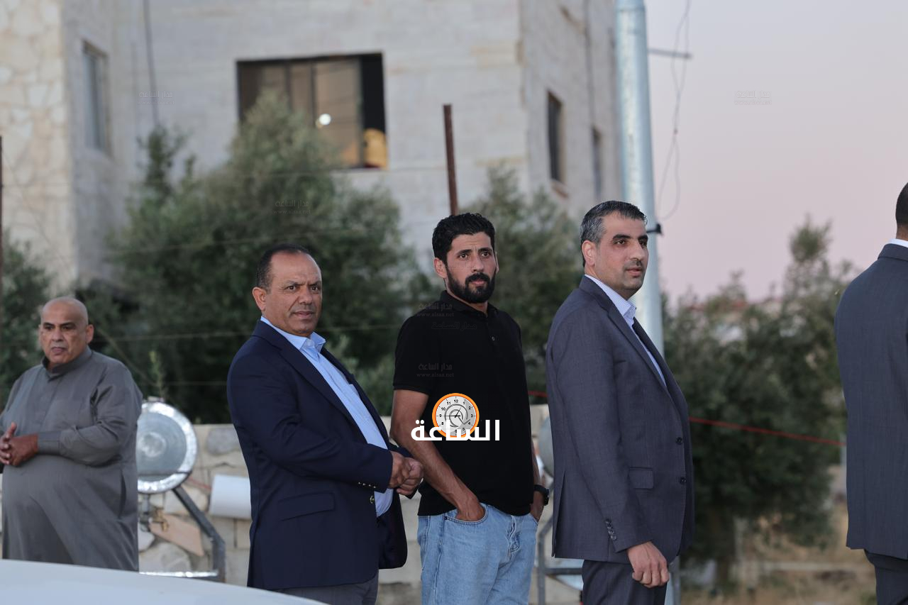 Madar Al-Saa Images 0.24264892319954445