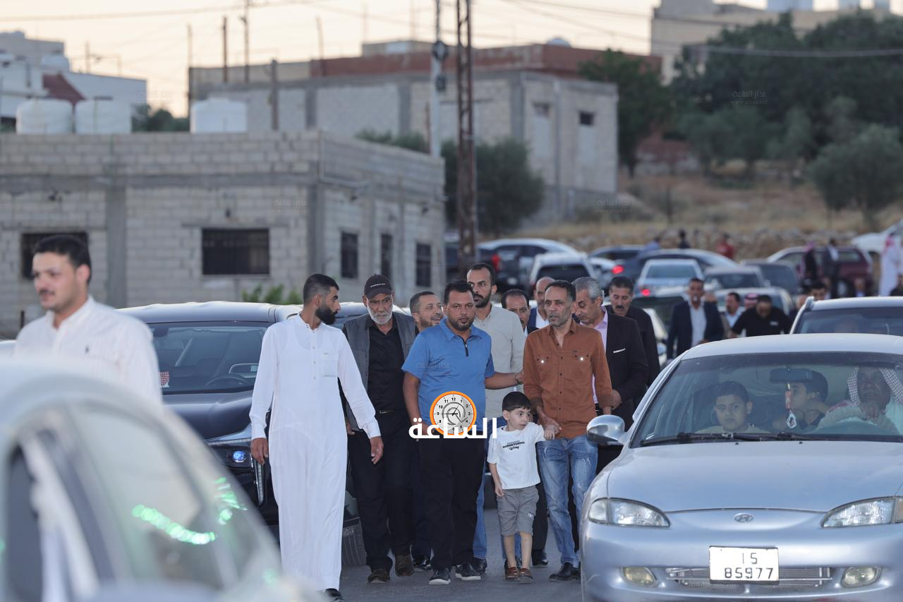 Madar Al-Saa Images 0.49082925448470327