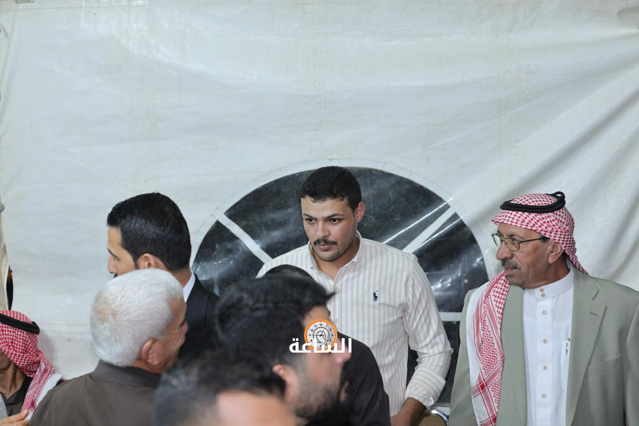 Madar Al-Saa Images 0.2618608342742381