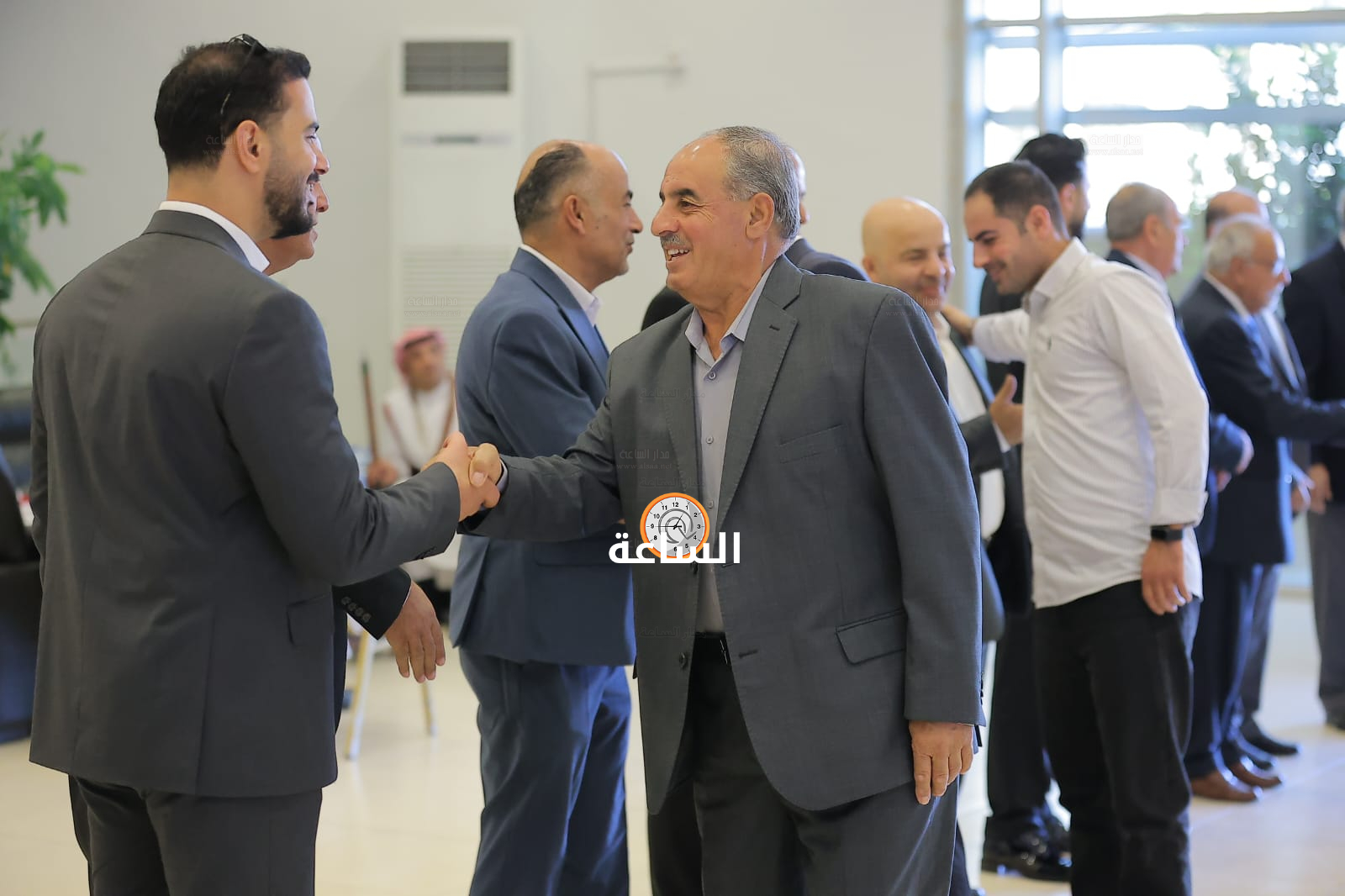 Madar Al-Saa Images 0.8678807124025859