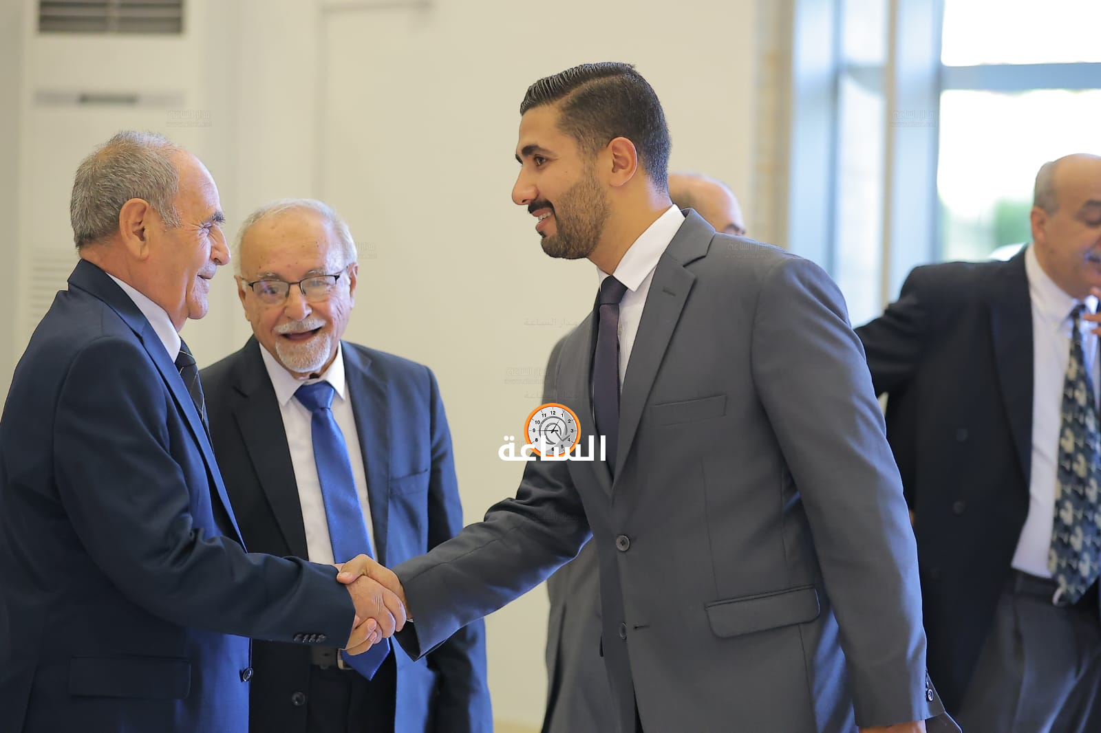 Madar Al-Saa Images 0.9720916548320083