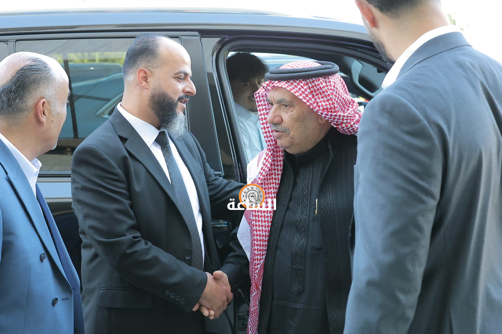 Madar Al-Saa Images 0.01809405821824417