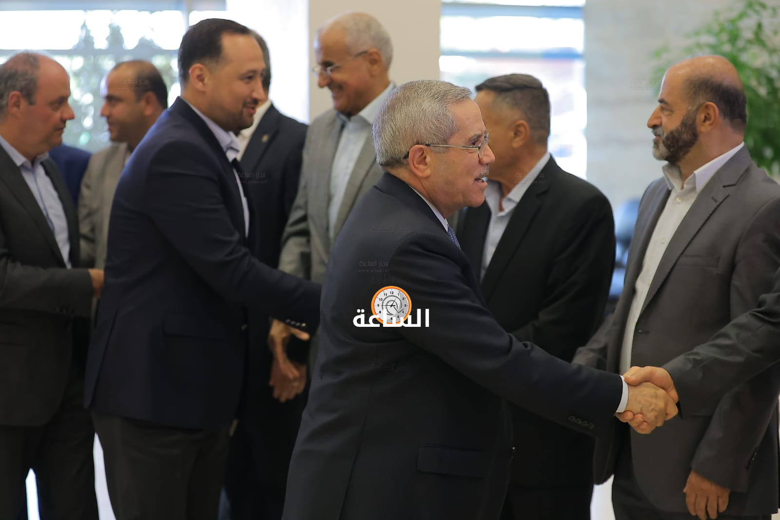Madar Al-Saa Images 0.9789726109266967