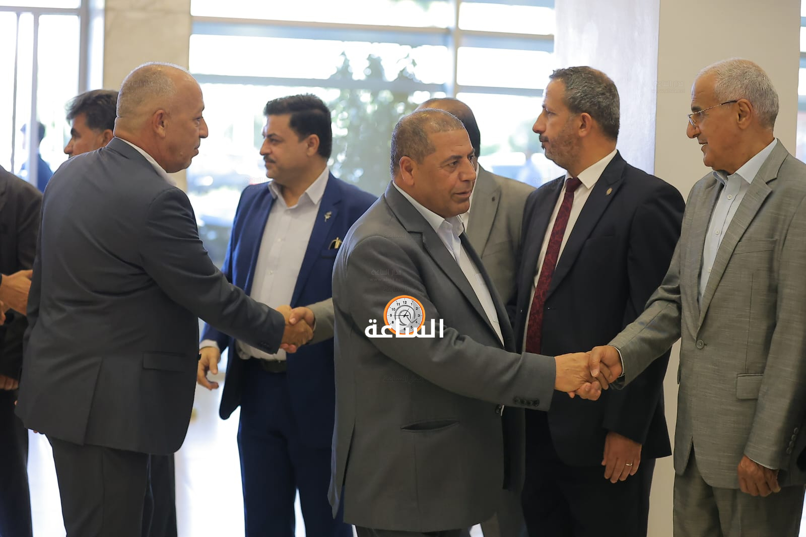 Madar Al-Saa Images 0.17305089319383216
