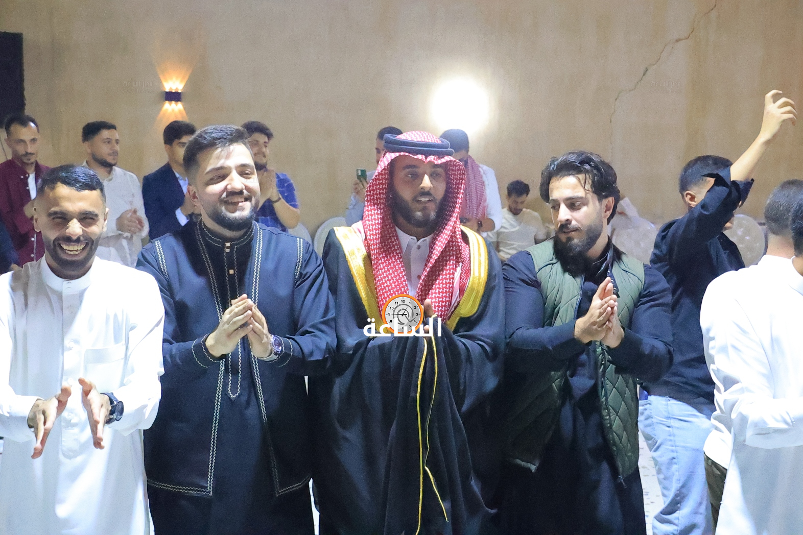 Madar Al-Saa Images 0.39749940433217035