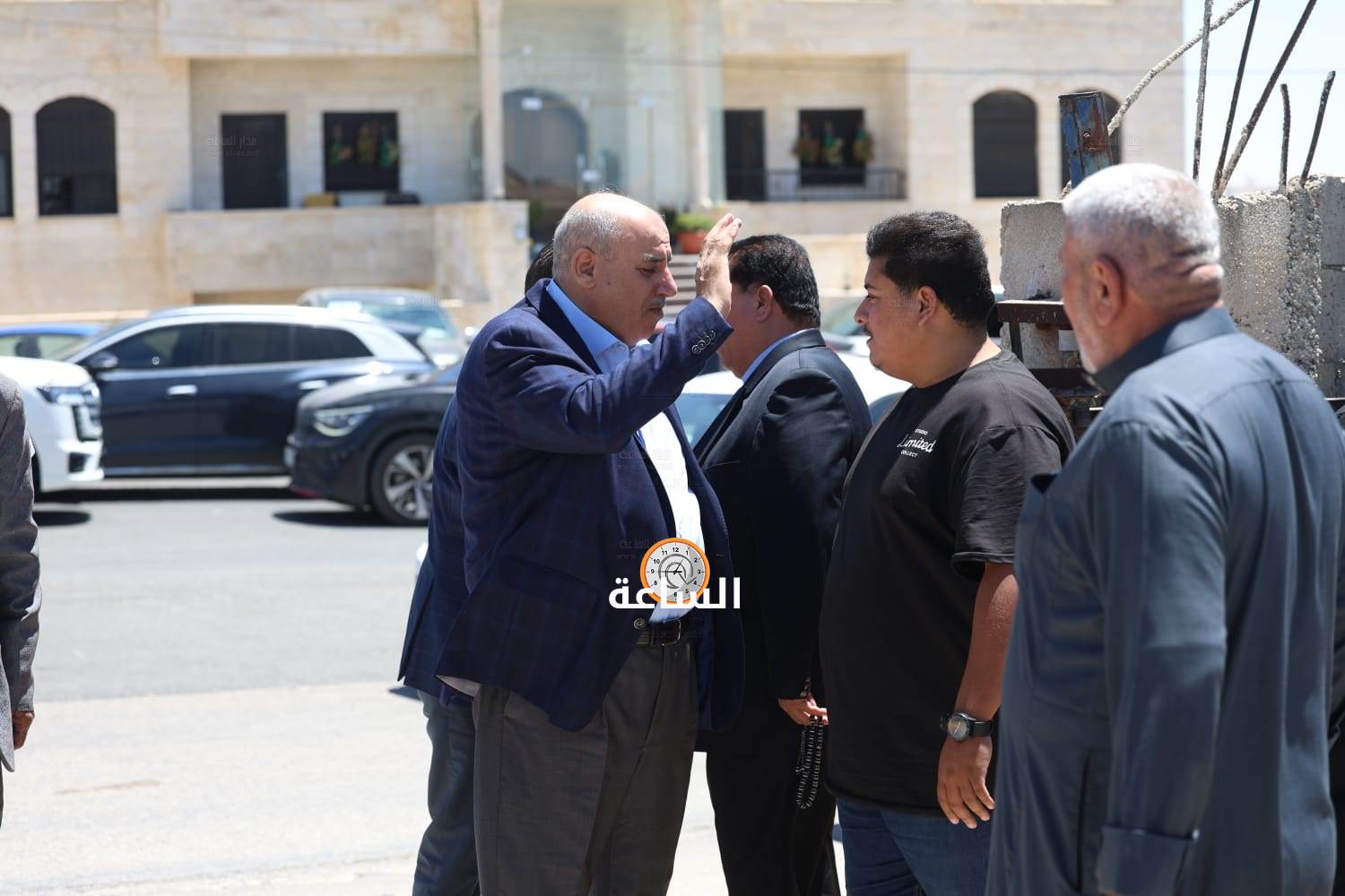 Madar Al-Saa Images 0.09678702120245042