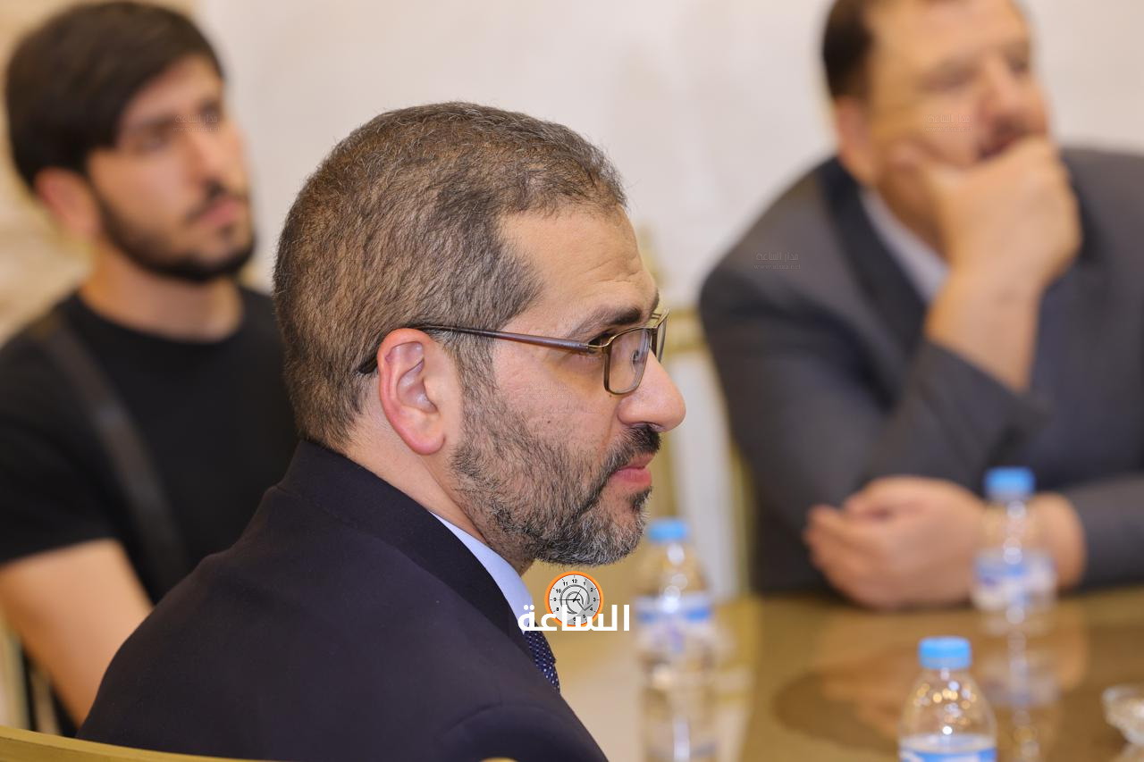 Madar Al-Saa Images 0.8960121555552556