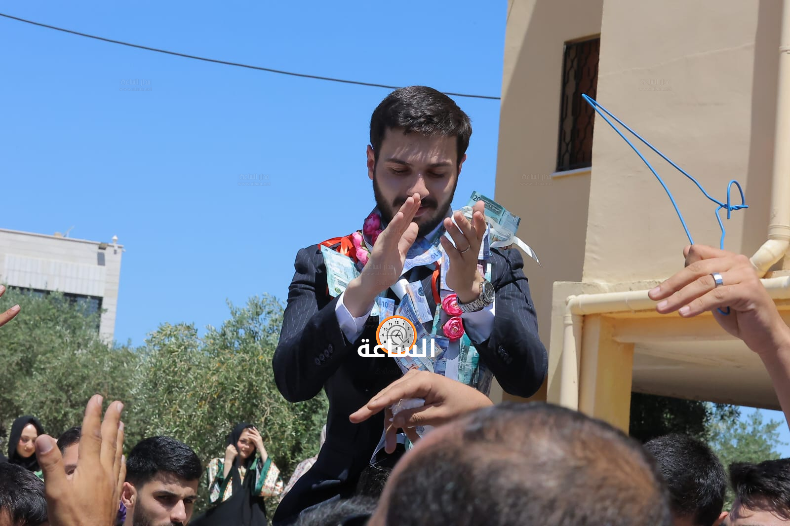 Madar Al-Saa Images 0.30100540425807876