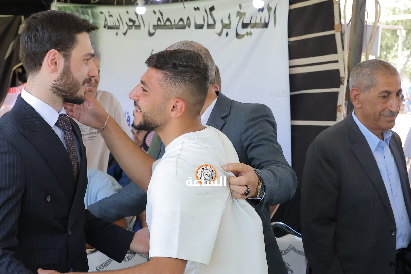 Madar Al-Saa Images 0.6274235240159034