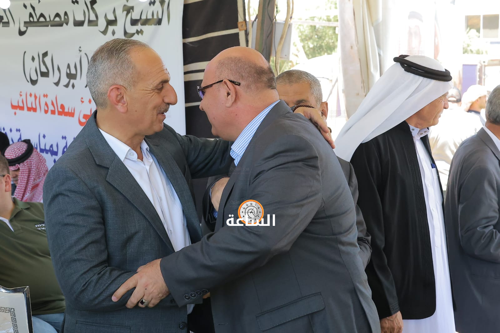 Madar Al-Saa Images 0.9943512318900893