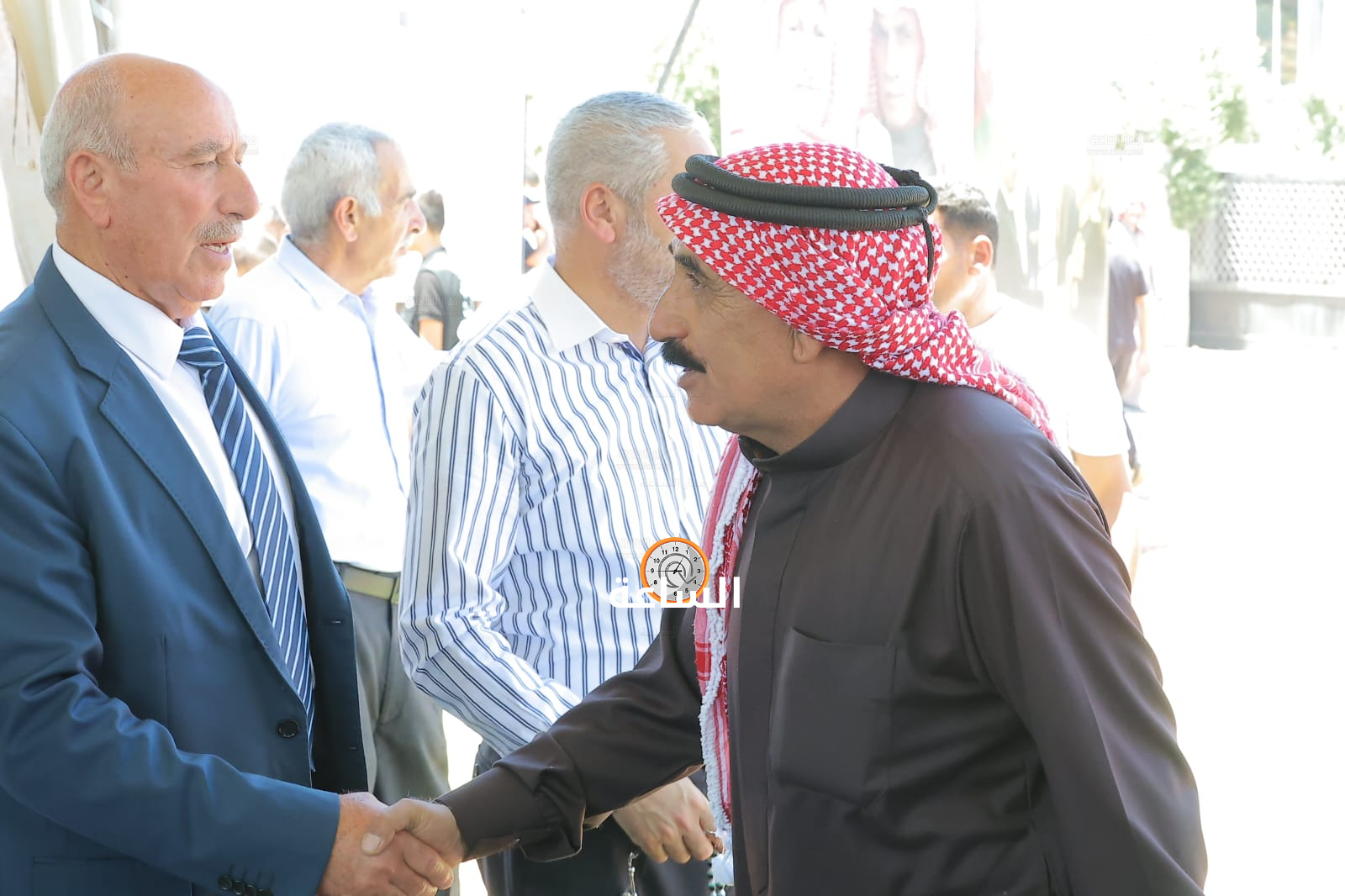 Madar Al-Saa Images 0.014367676975041155