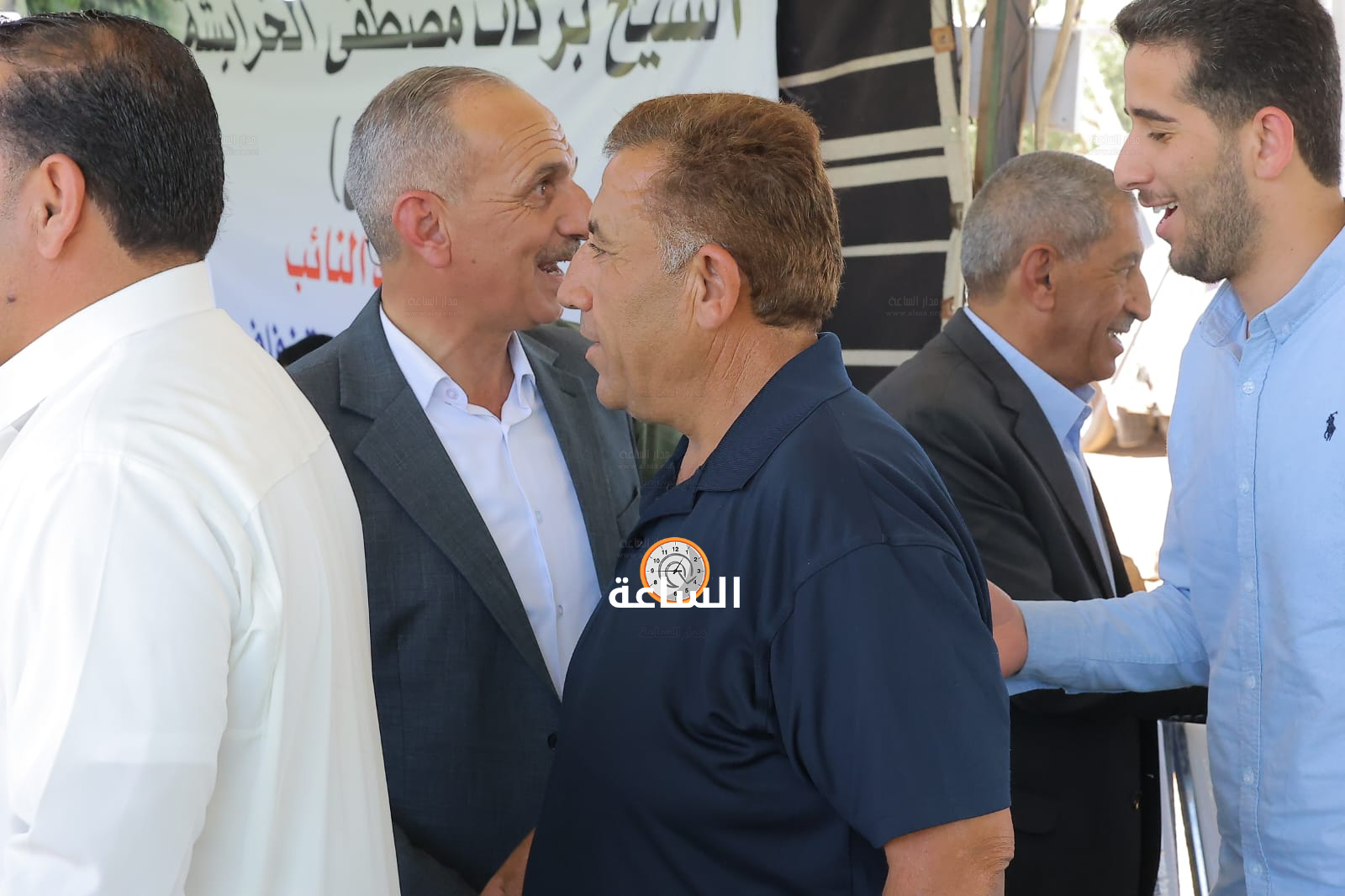 Madar Al-Saa Images 0.345472550320703