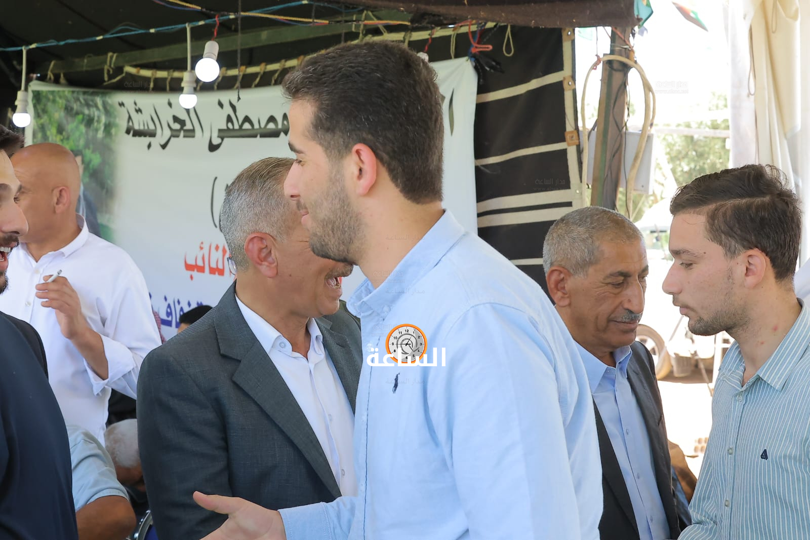 Madar Al-Saa Images 0.564113797520811