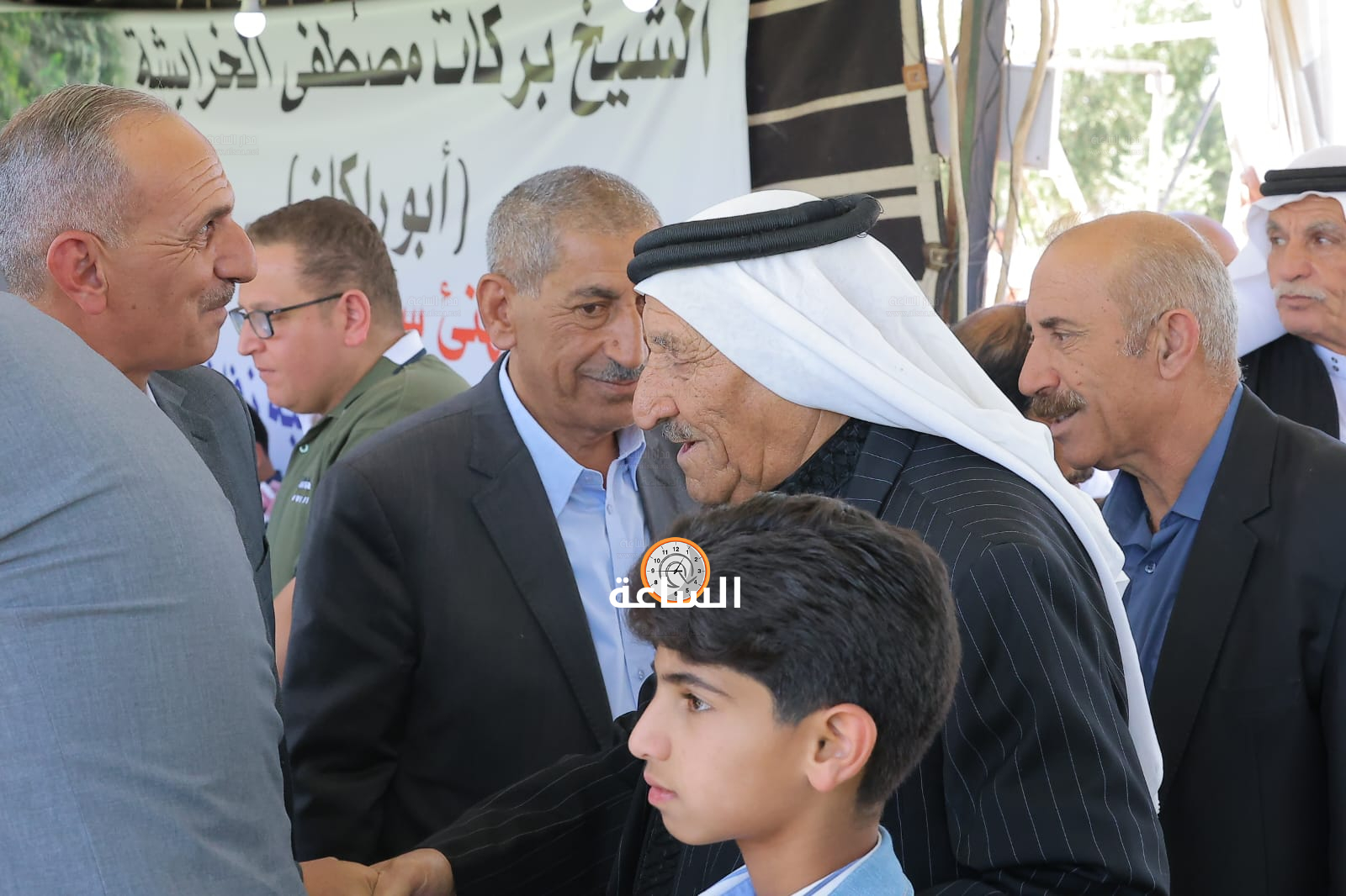Madar Al-Saa Images 0.4958533436769159