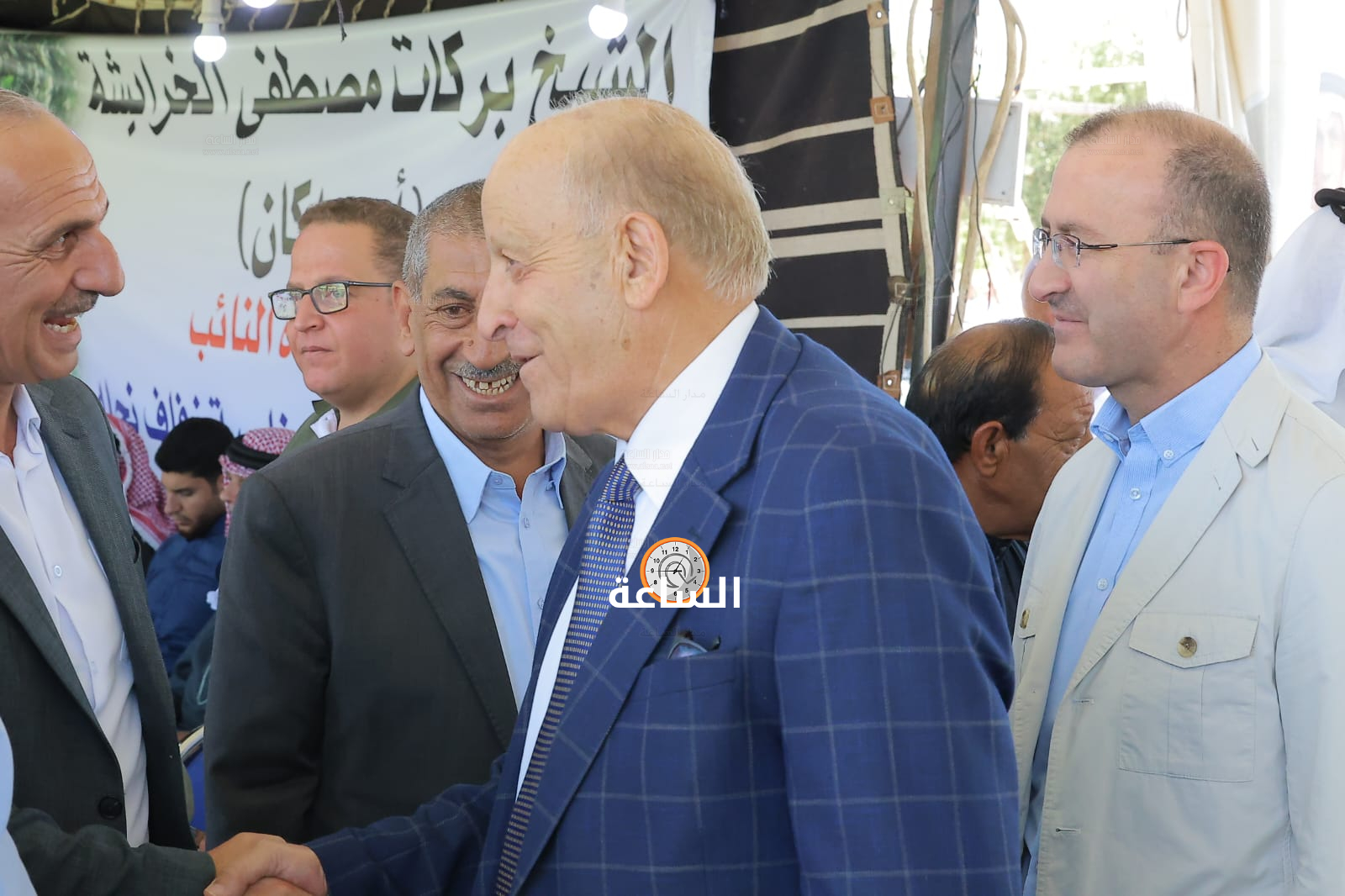 Madar Al-Saa Images 0.3237534680500317