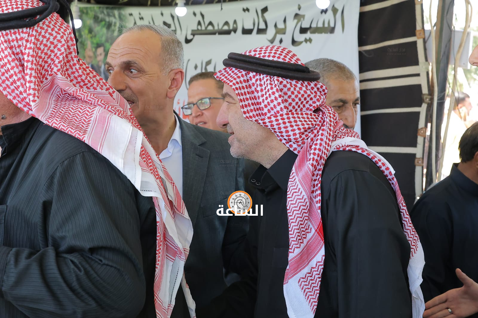 Madar Al-Saa Images 0.9128145564184035