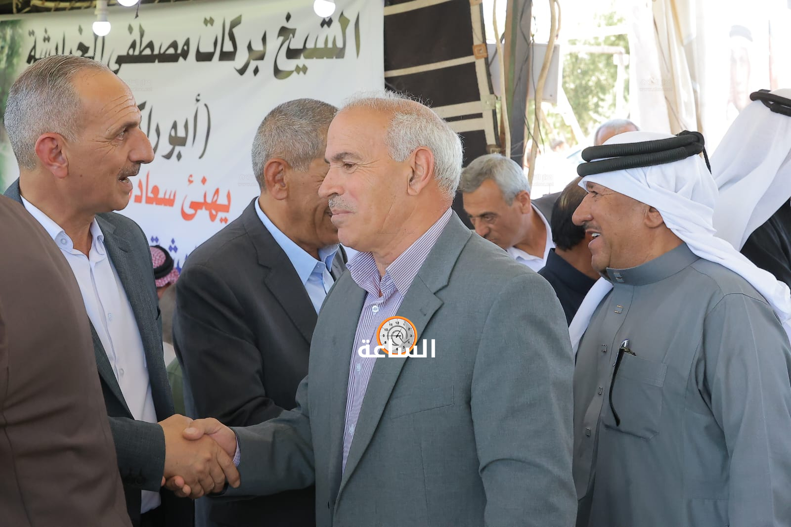 Madar Al-Saa Images 0.23538154837993397