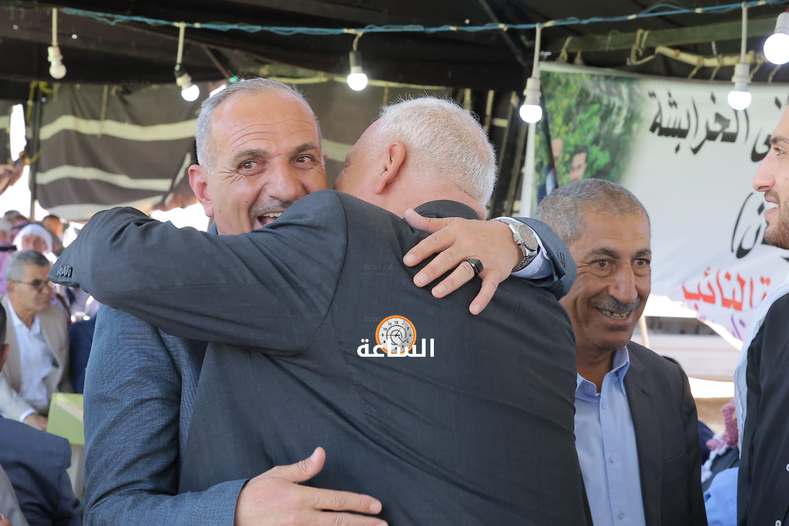 Madar Al-Saa Images 0.586318029963854